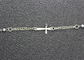 Bijoux argentés catholiques de fantaisie de croix de Jésus de couleur avec la longue perle faite main fournisseur