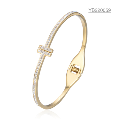 Bracelet réglable en or 14 carats avec diamants en forme de T de style royal