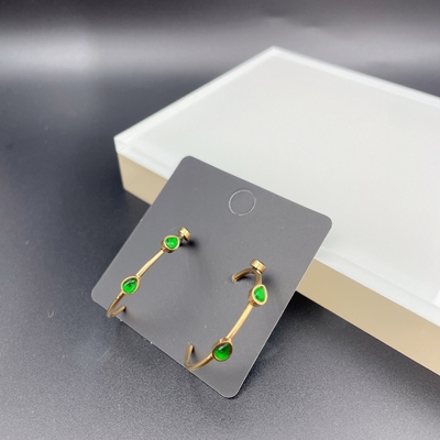 Boucle d'oreille hypoallergénique de style simple pour une sophistication simple