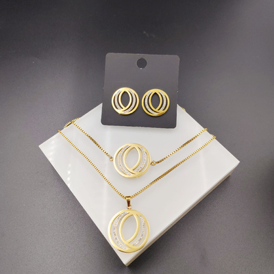 Nouveau arrivée Les dernières lignes tendance Couleur or Boucle d'oreille en acier inoxydable, Collier, Bracelet pour femme
