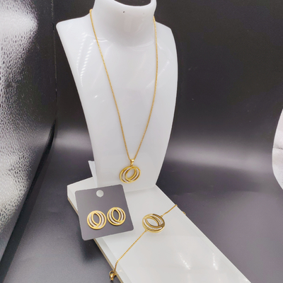 Nouveau arrivée Les dernières lignes tendance Couleur or Boucle d'oreille en acier inoxydable, Collier, Bracelet pour femme