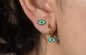 Les boucles d'oreille sensibles uniques d'or d'acier inoxydable verdissent les boucles d'oreille roses d'époxyde d'oeil